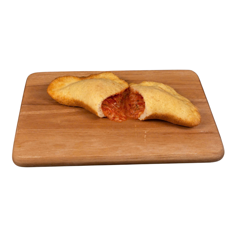 Panzerotti sốt cà chua và mozzarella